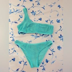 Love & Bikinis crinkle bikini one size fits all